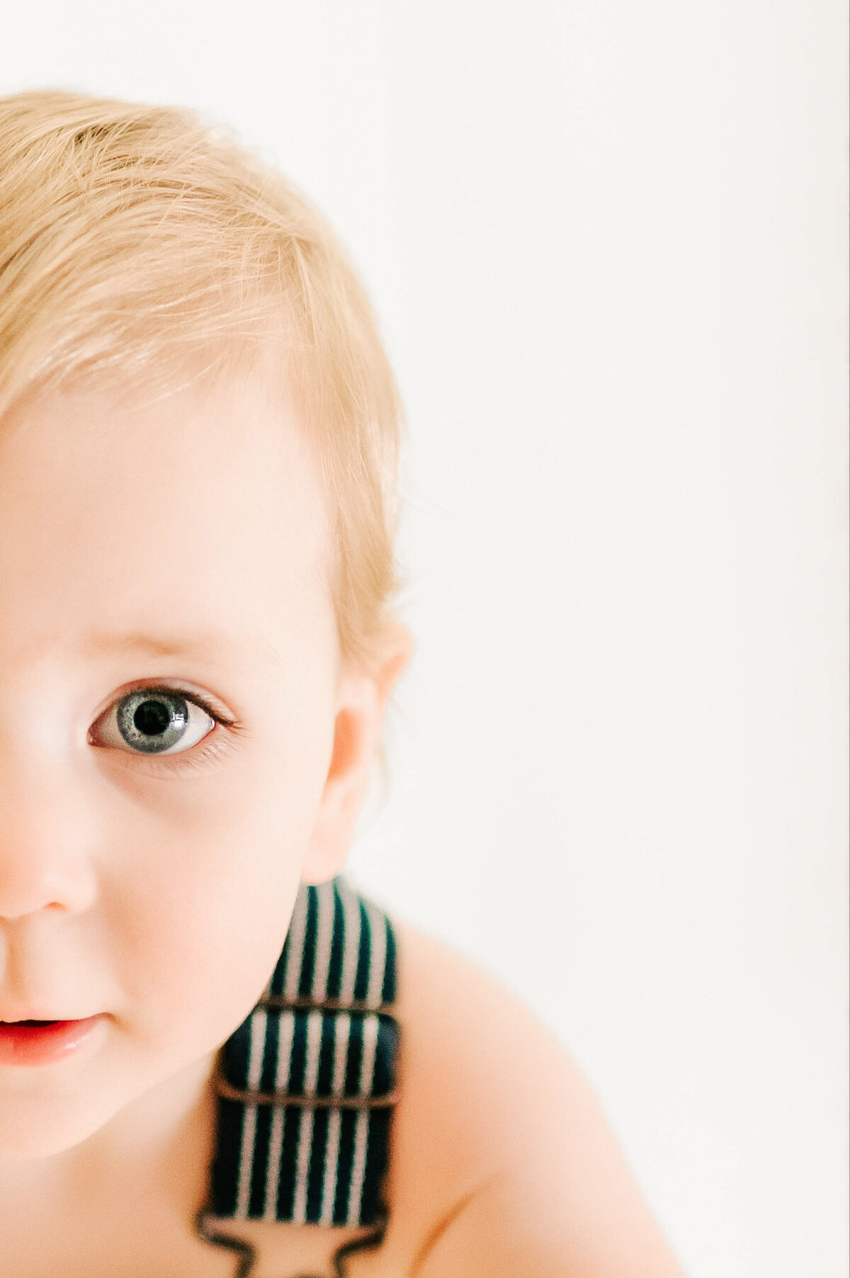 close up baby boys face captured by Springfield MO photographer Jessica Kennedy of The XO Photography