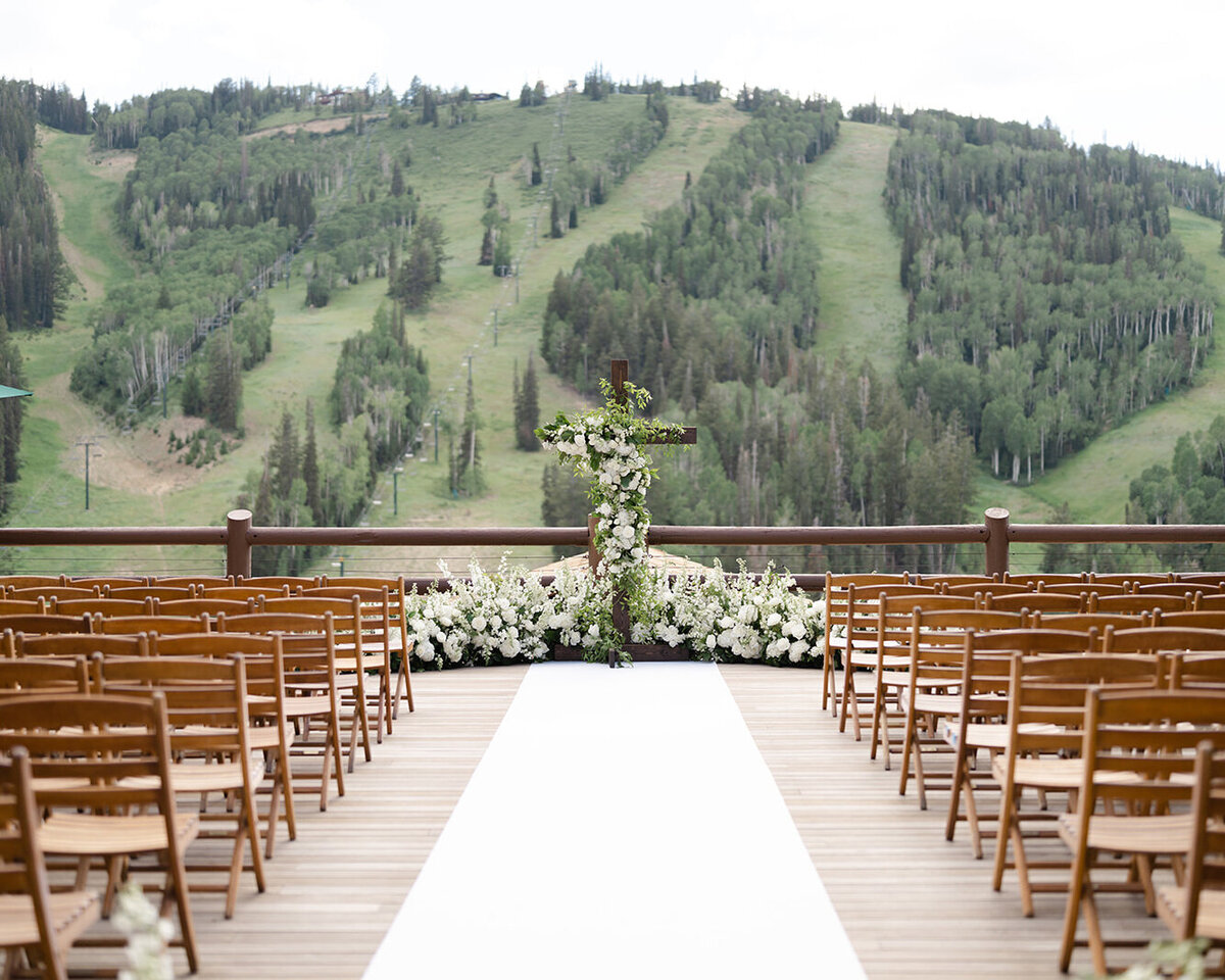stein-eriksen-lodge-july-summer-park-city-mountain-wedding-pepper-nix-2212-1093