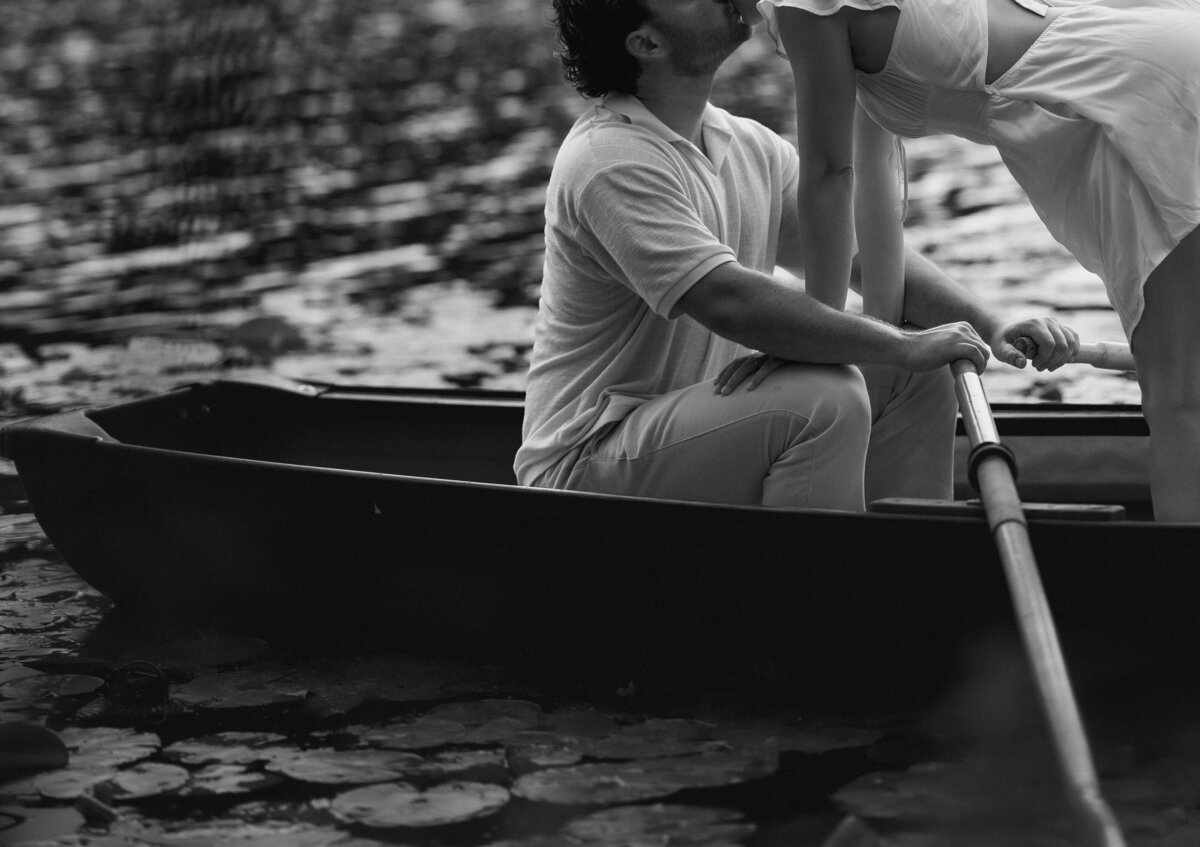 DaveJoceEngagementSessionBoatWeddingPhotographerEditorialTruetoColor32025-6