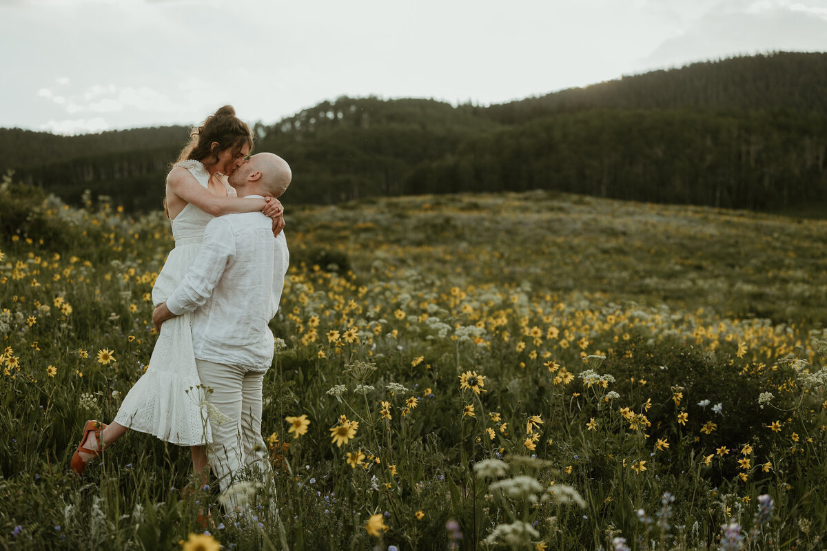 Crested-Butte-Engagement-Photos-Gunnison-County-Colorado-Wedding-Photographers-11