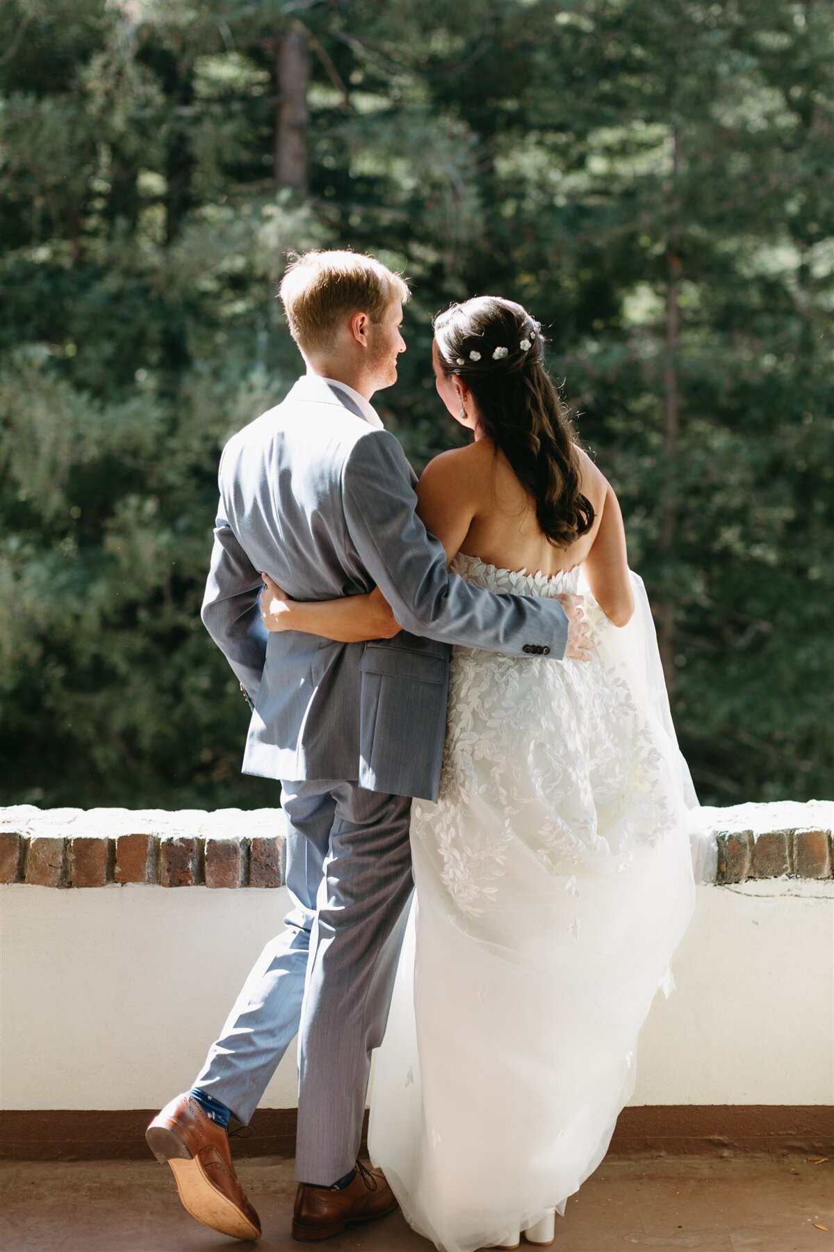 AllisonStoddard_LilyZackFirstLook-13