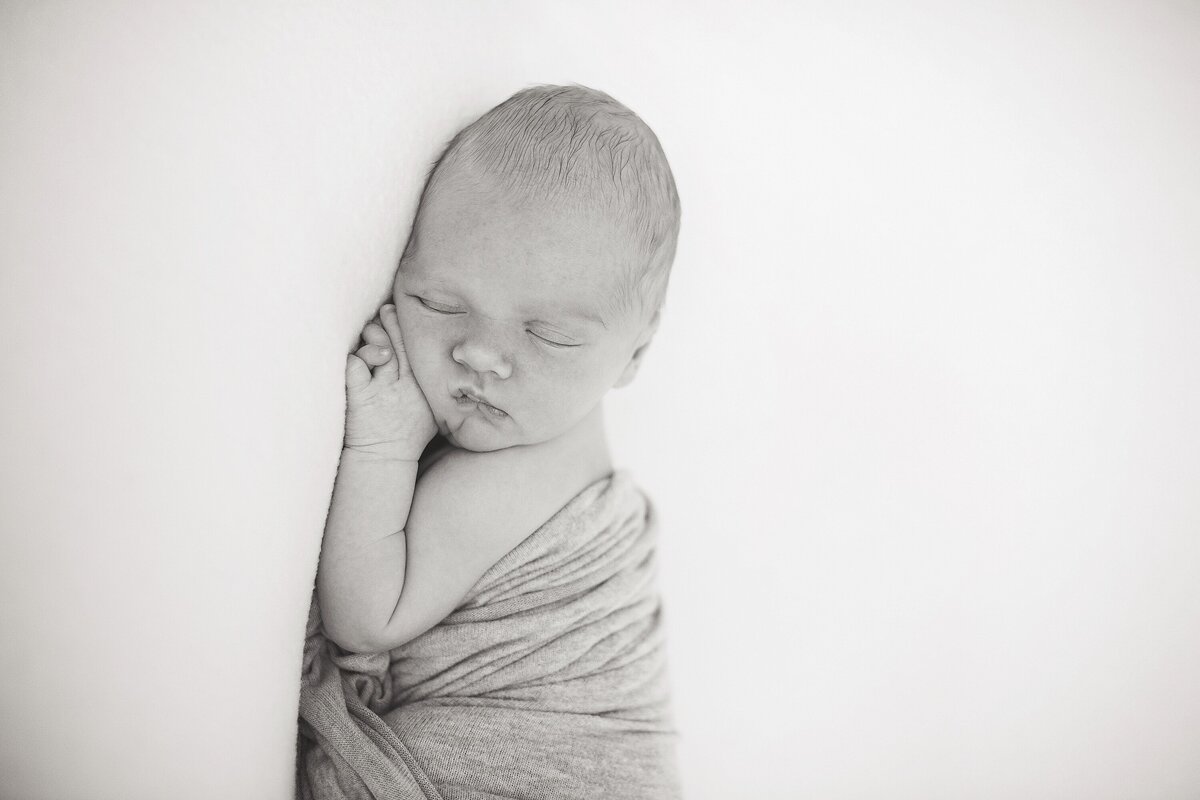 august-newborn-tristate-new-jersey-family-newborn-maternity-photographer_0450