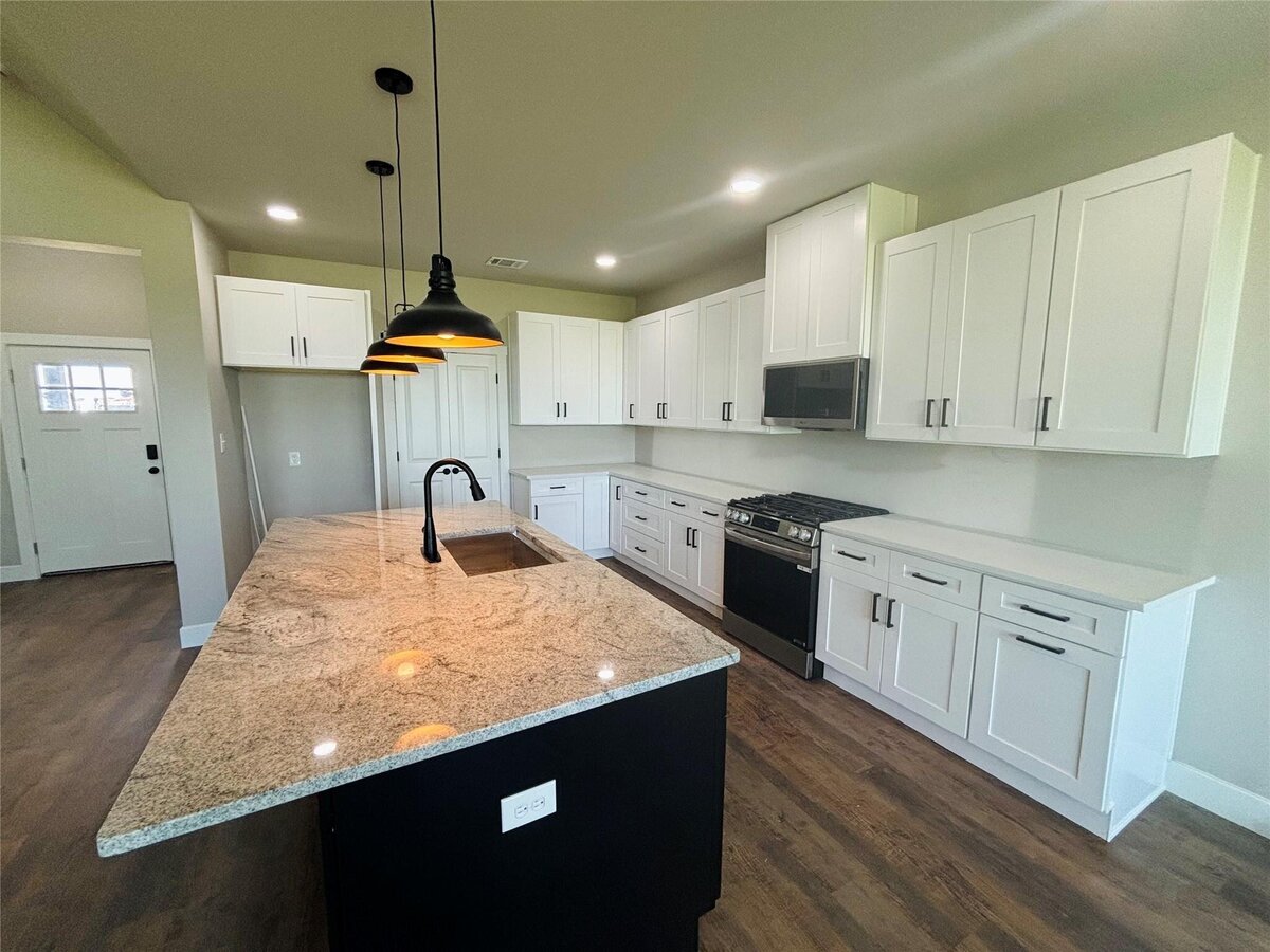 8 kitchen 2