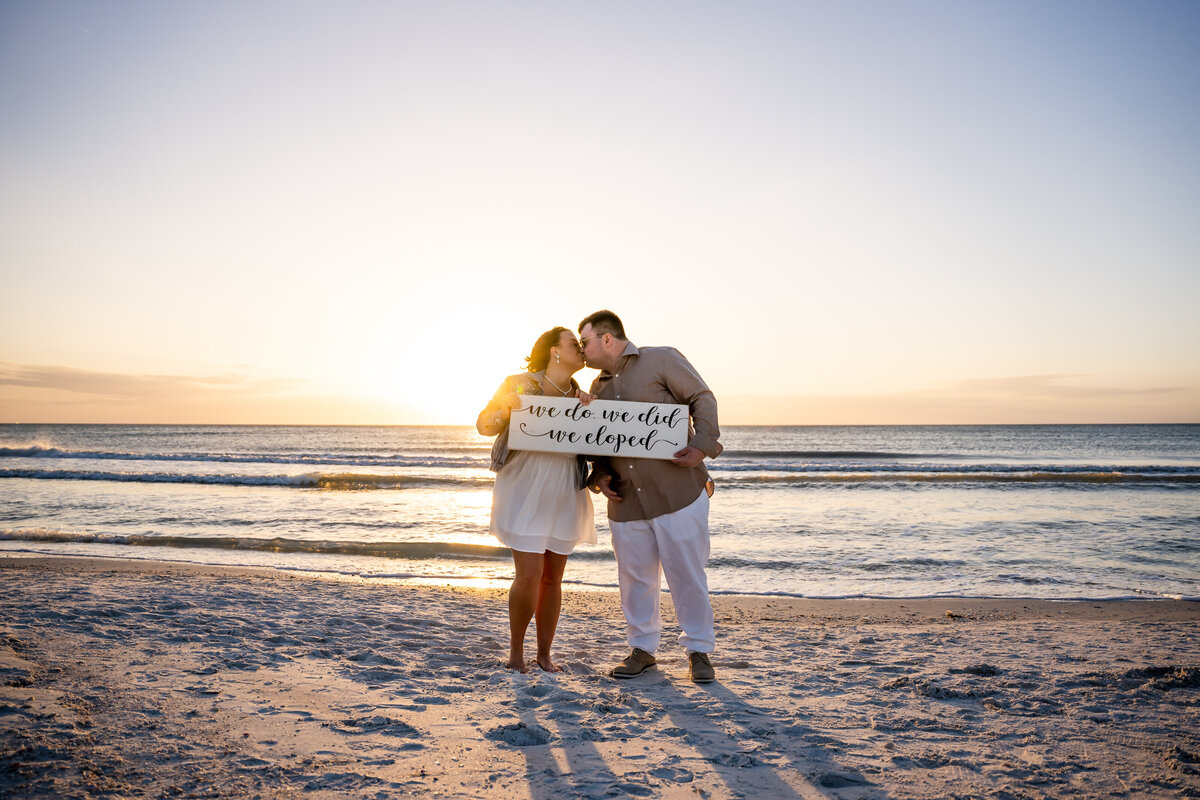 pass-a-grille-st-pete-beach-florida-elopement-wedding-maddness-photography-09822