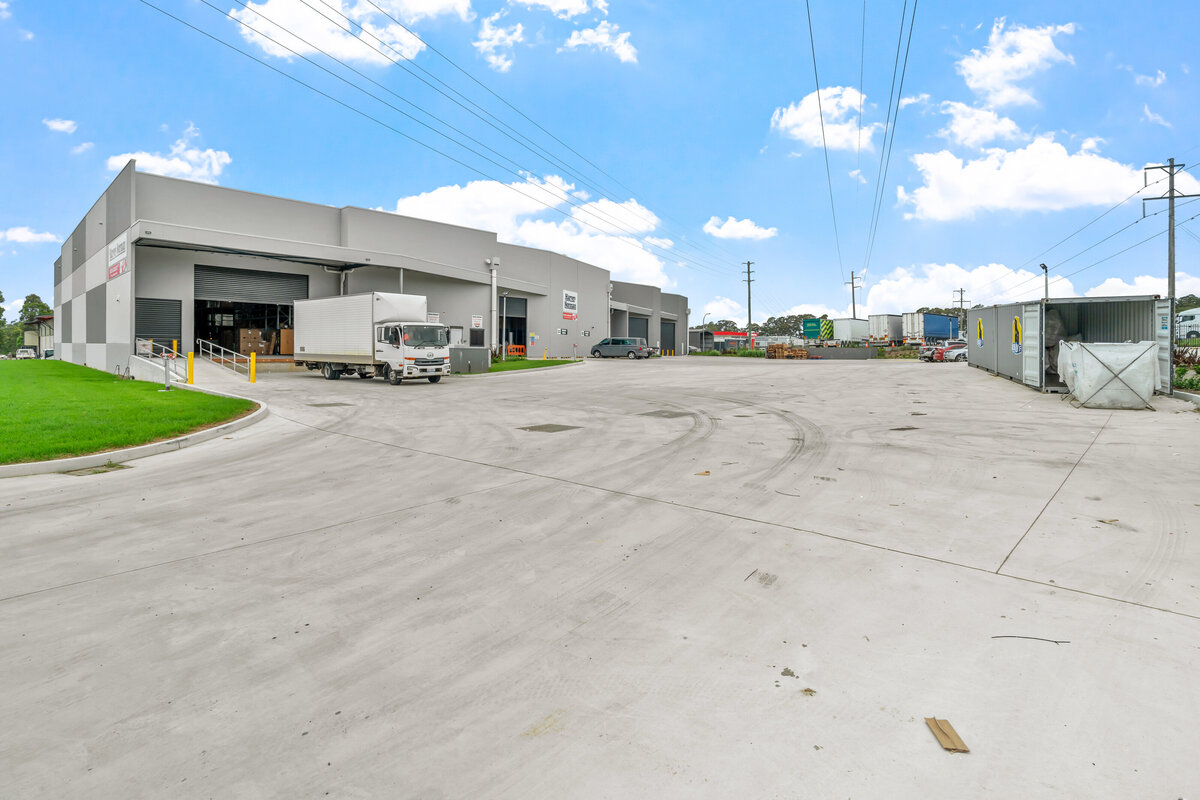 Harvey_Norman_Warehouse_9
