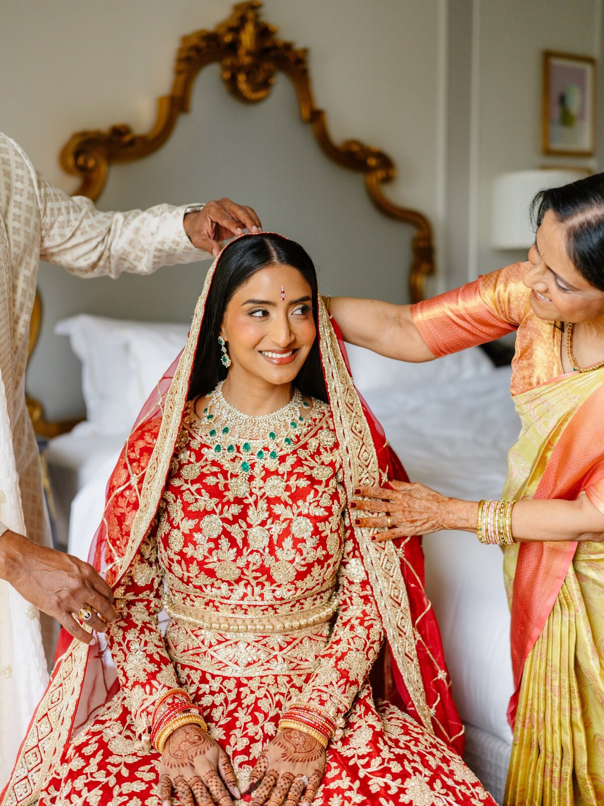 Divya_Sunjay_Plaza_Wedding_@marlieshartmann-5