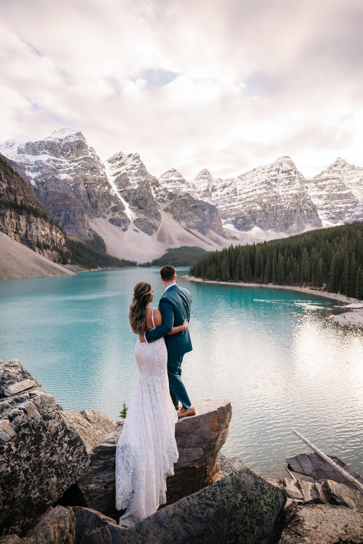 moraine-lake-wedding-photos-1