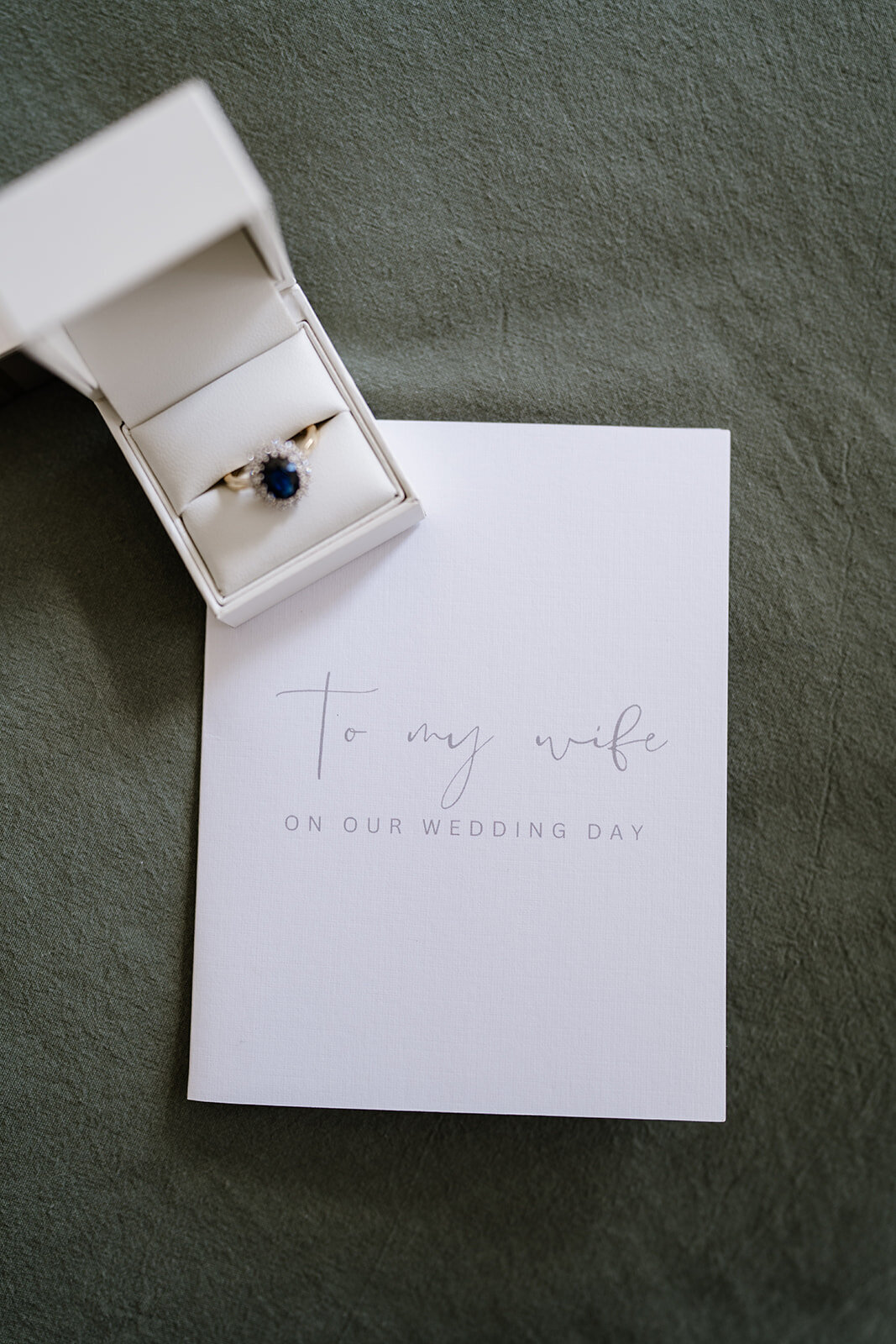 Lydia and Bradley - Bride Getting Ready - JessicaCarrollPhotographer-28_websize