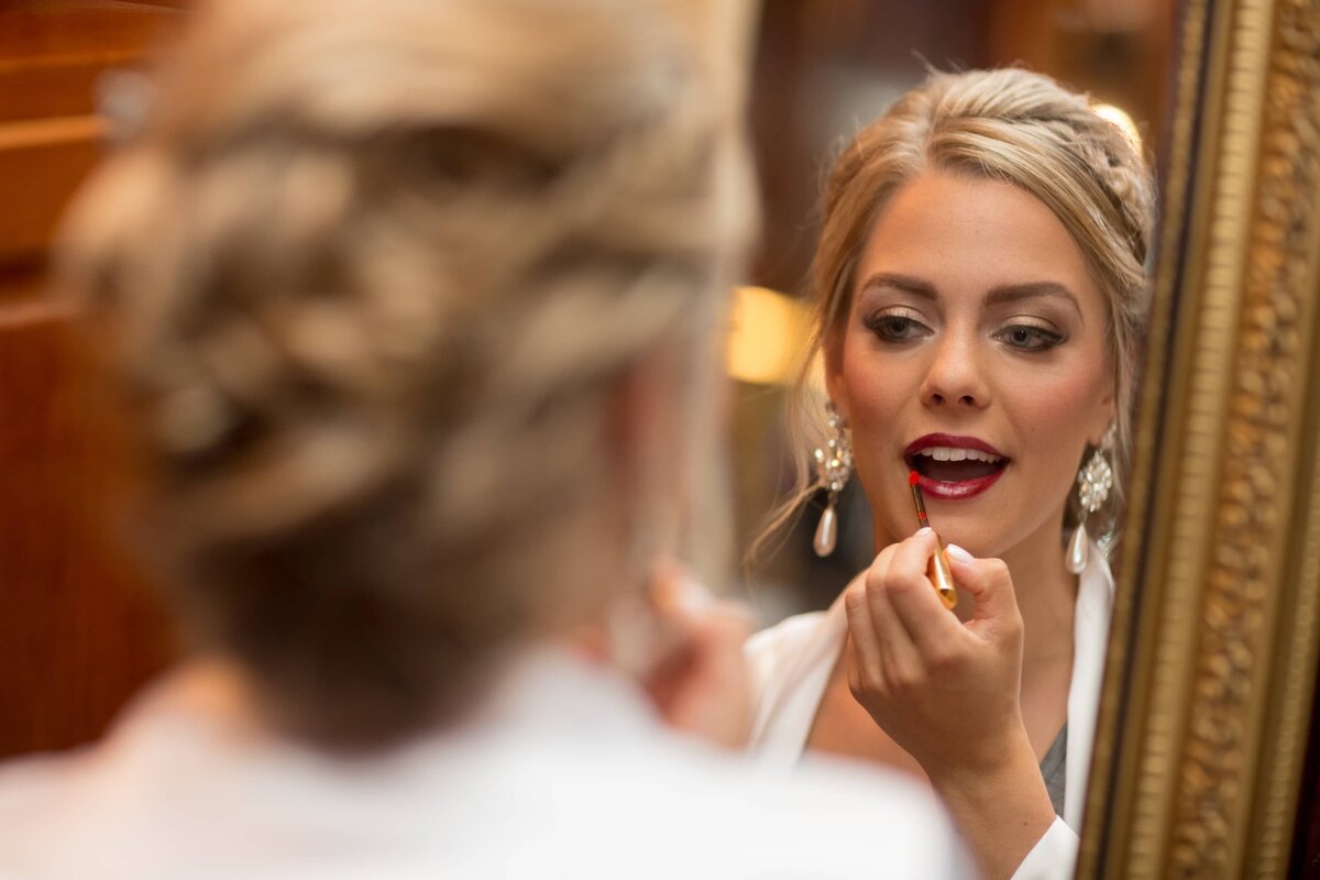 Colorado-Wedding-Photographer-Getting-Ready-Wildflower-Weddings-10