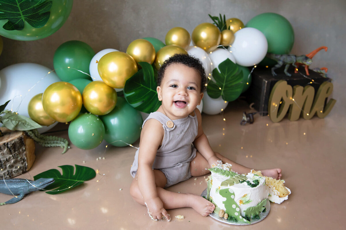 cake-smash-photographer-Burlington-79