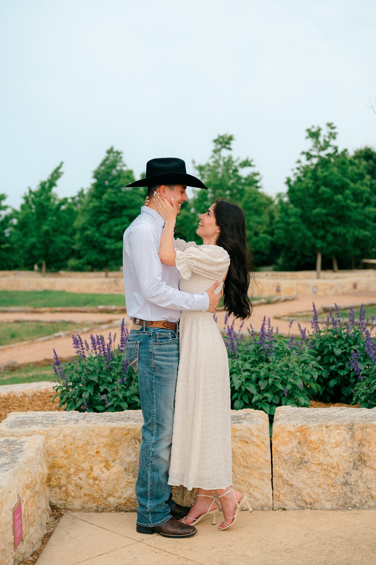 Monica Isabel Photography captures proposals in the Texas Hill Country 