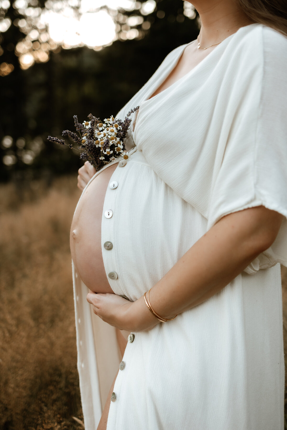 PNW Maternity Photographer