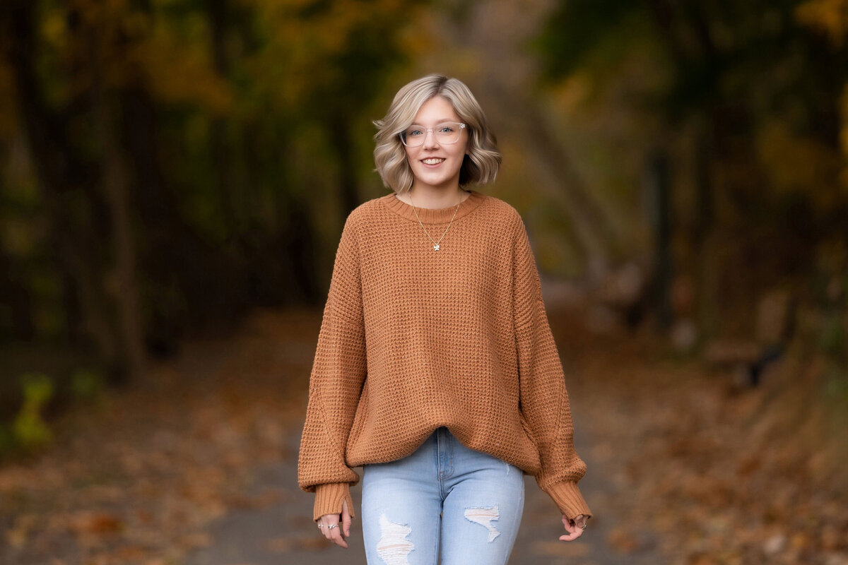 20221030_senior-girl-session_central-pa_0058-Retouched