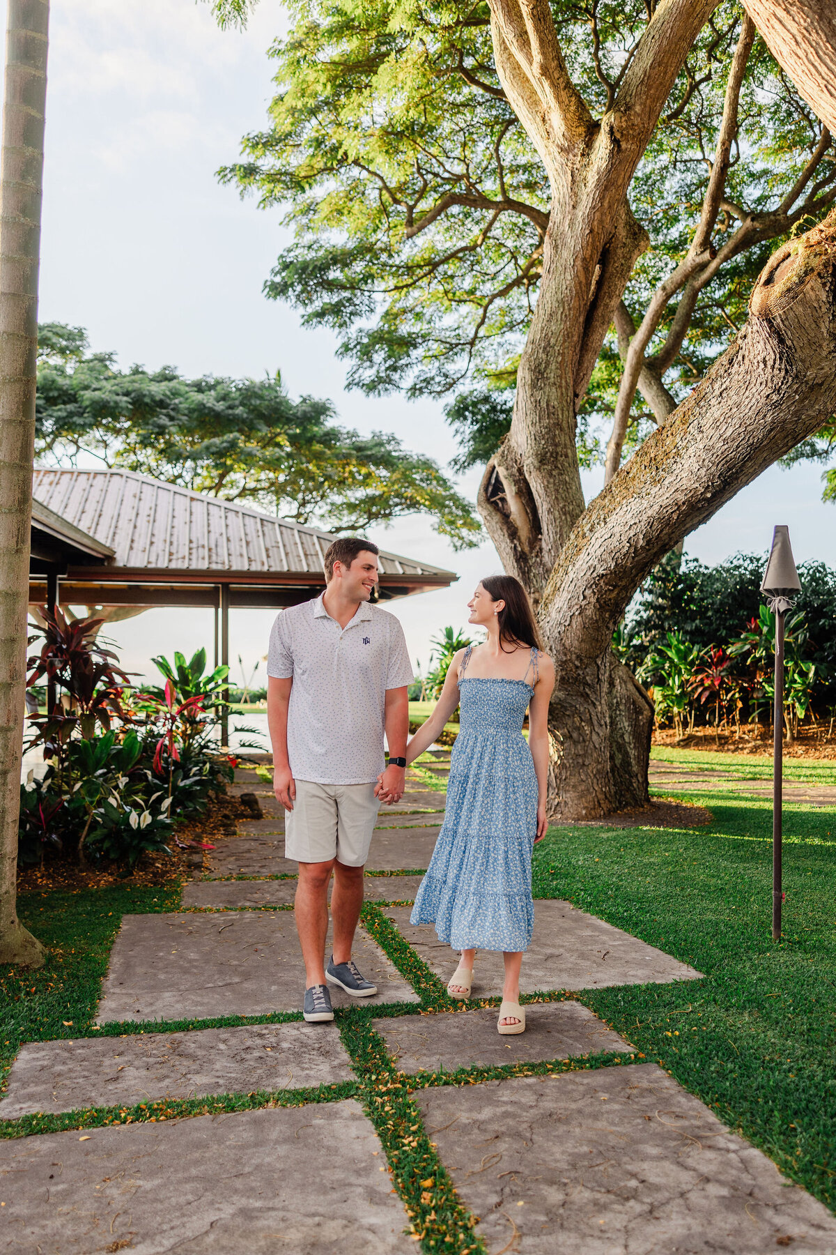 Hawaii-Engagement-Photos-Holualoa-Inn (76)