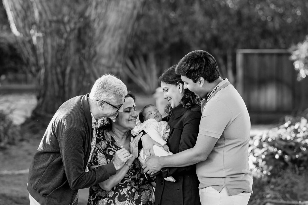 Newborn-session-San-Mateo-Kabir00043