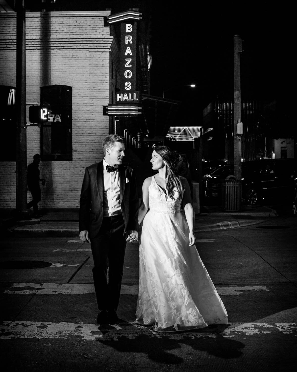 downtown-austin-wedding-at-night
