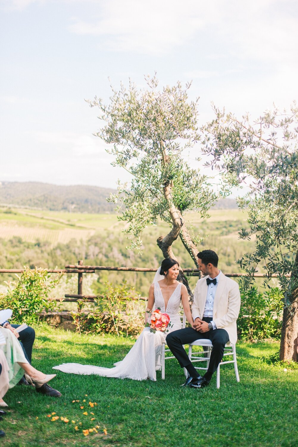 tuscany-quercia-al-poggio-florence-destination-wedding-35mm-film-analog-stefano-degirmenci_0089
