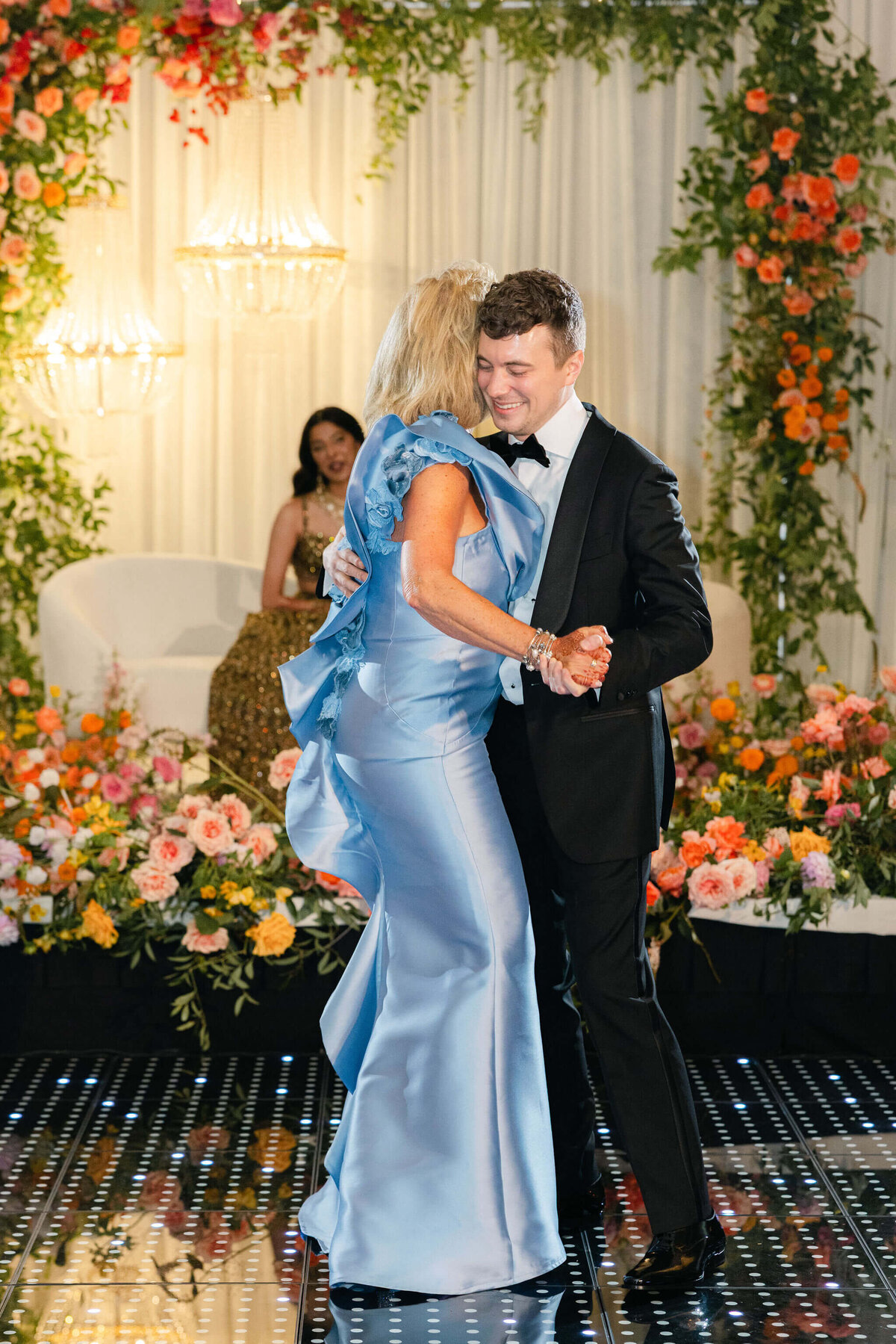 mikayla-gold-photography-westin-book-cadillac