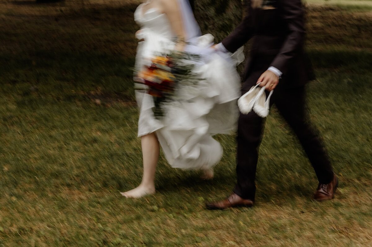 rainy-wedding-conrad-mansion-29