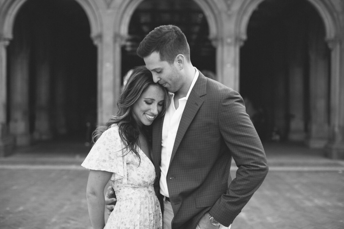 candid-boston-engagement-photographer-zev-fisher018