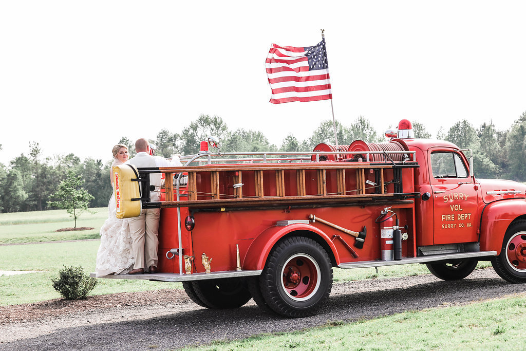 cousiac-manor-waterfront-country-farm-wedding-williamsburg-virginia8