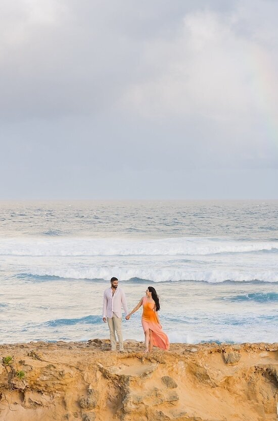 Kauai couples portraits cliffside