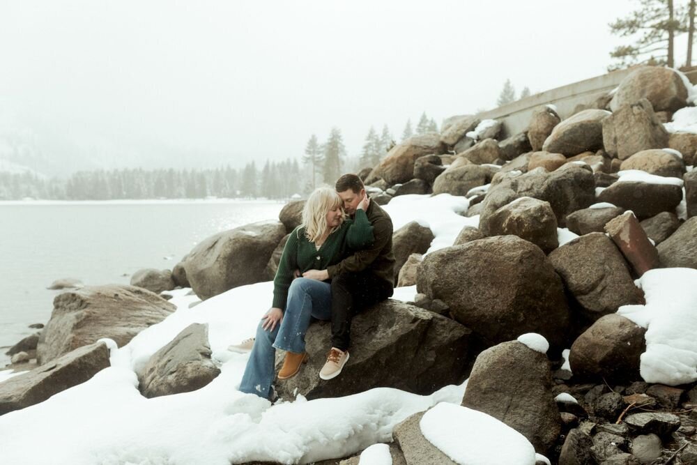 CaressaNathtanWinterDonnerLakeCaliforniaEngagementSession-24-c7338e71-1000