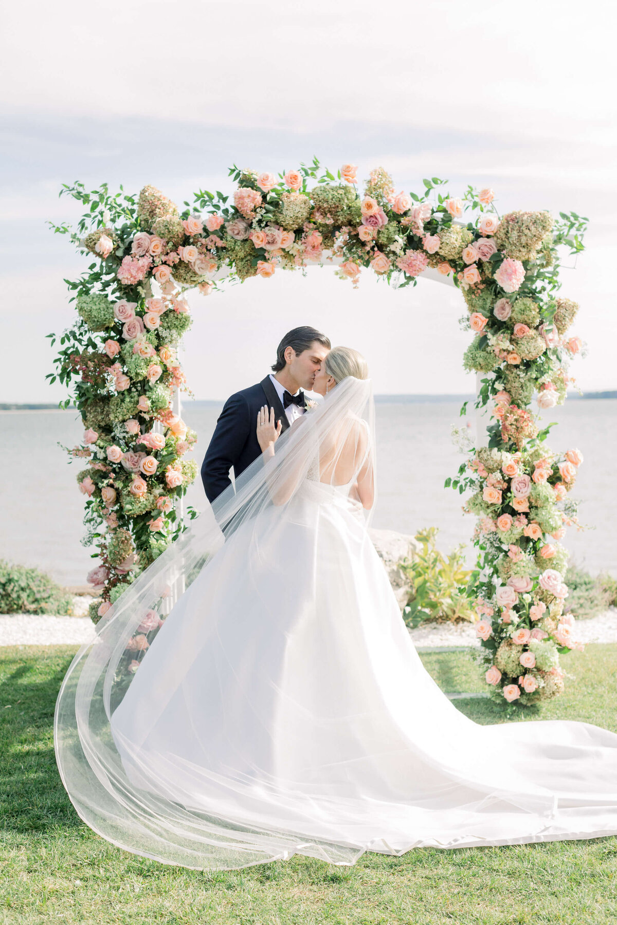 Peconic_Bay_Yacht_Club_Wedding_036