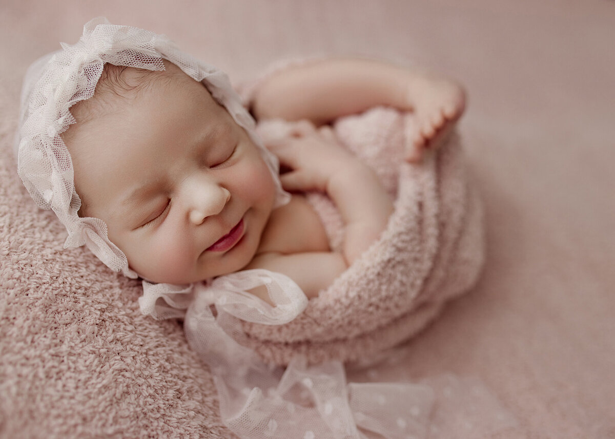 Best Edmonton Newborn Photography_Kelsie Kelly Photographer 2024 Baby (8)