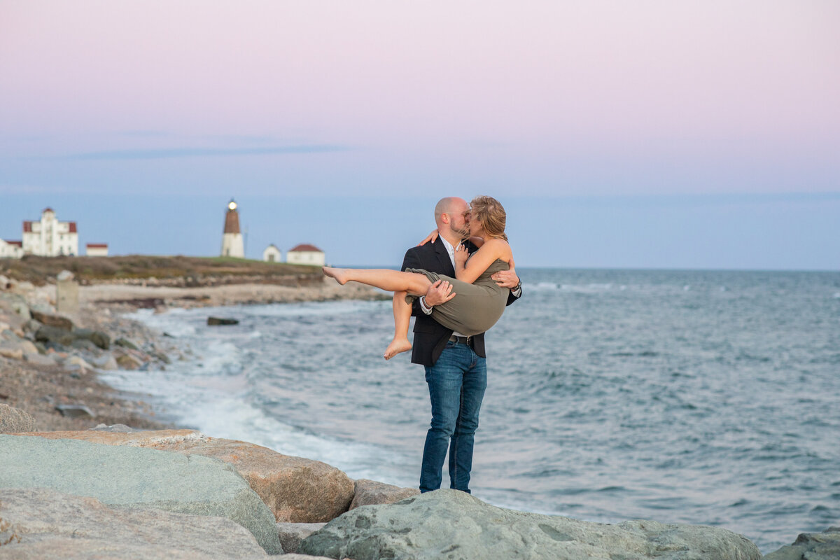 Point-Judith-Lighthouse-engagement-session-Kelly-Pomeroy-Photography-Becca-Sean--327