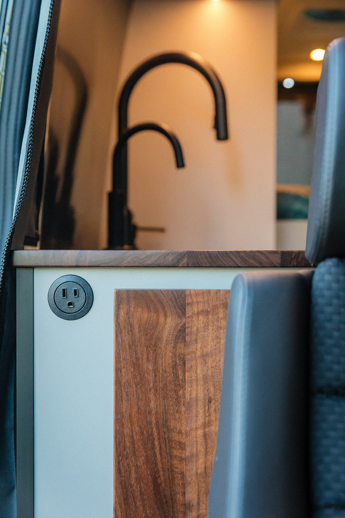 3_WooleyBugger250829_BMV_SlowFastcreative_1616