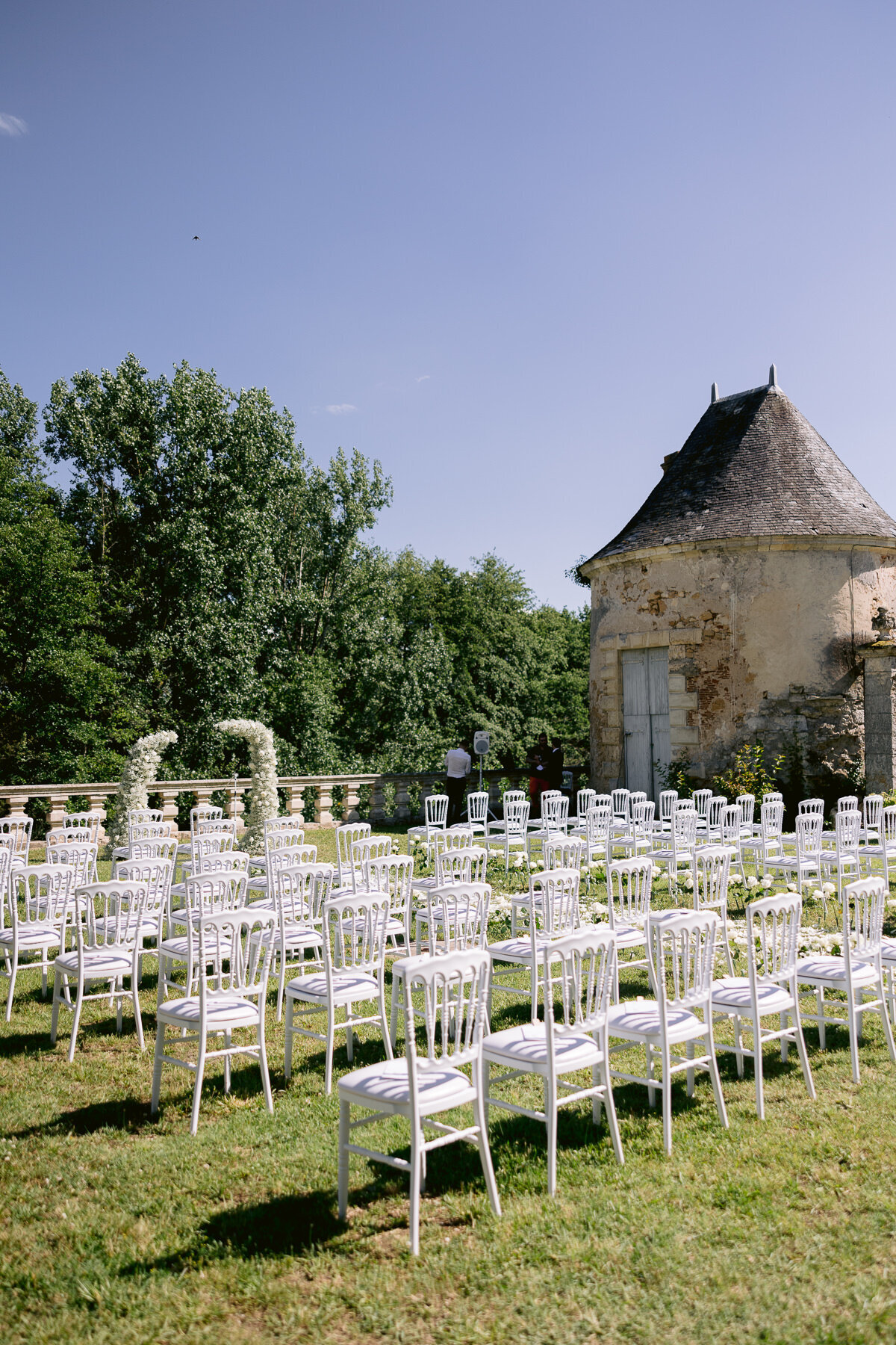 Stylish_Chateau__Des_Pilles_Destination_Wedding_Photographer-68