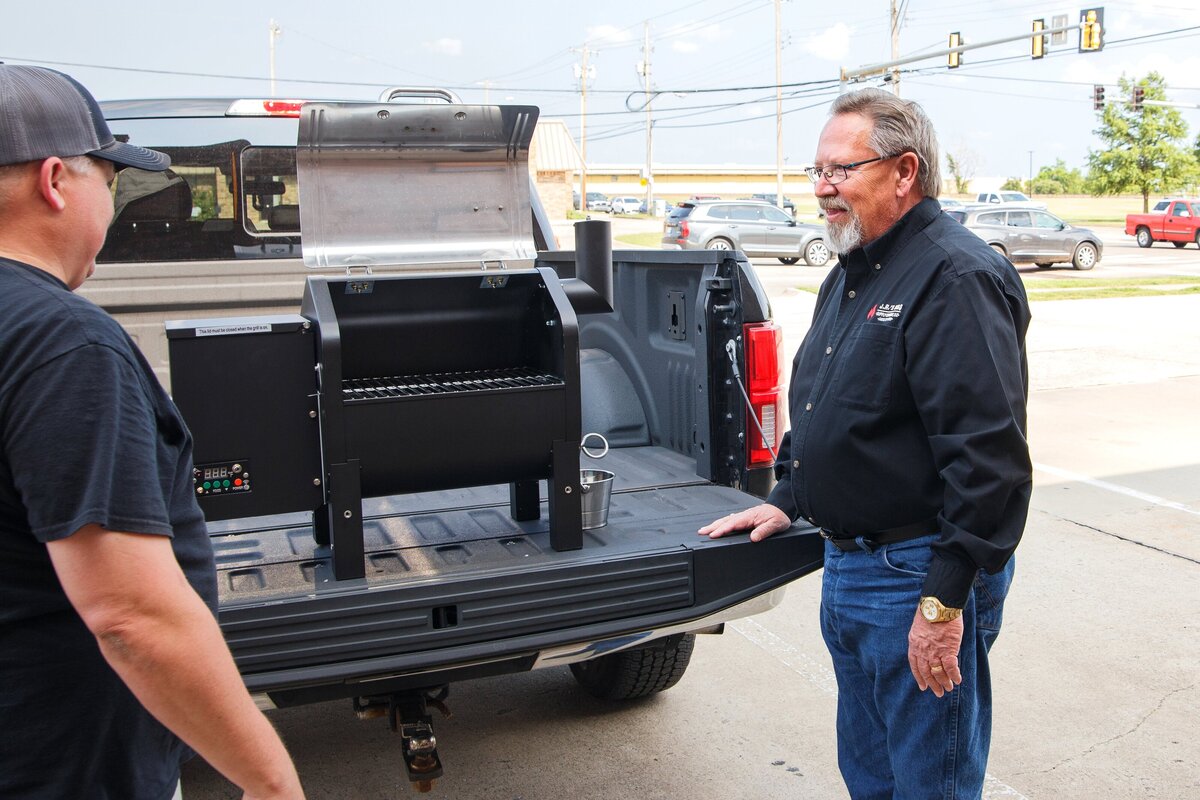 jrs bbq supply pellets grills sauces rubs moore okla_0086
