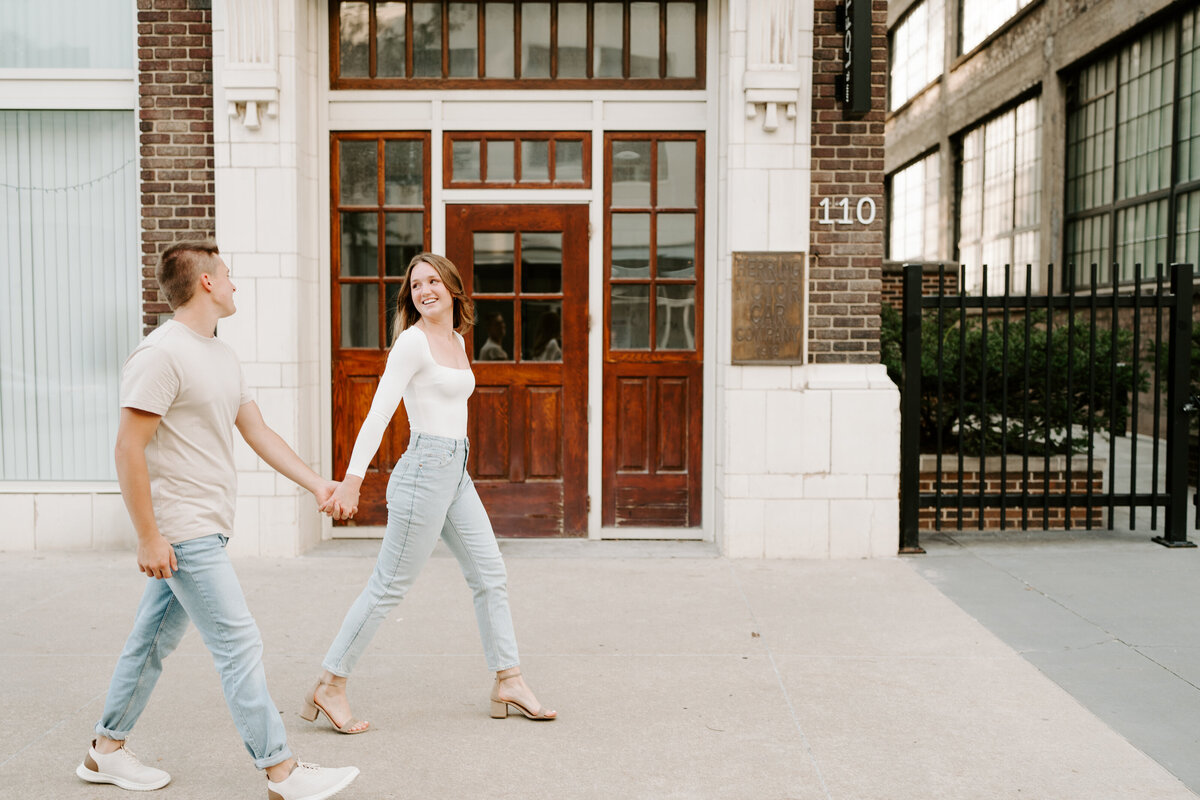 emma-lawson-downtown-des-moines-engagement-6