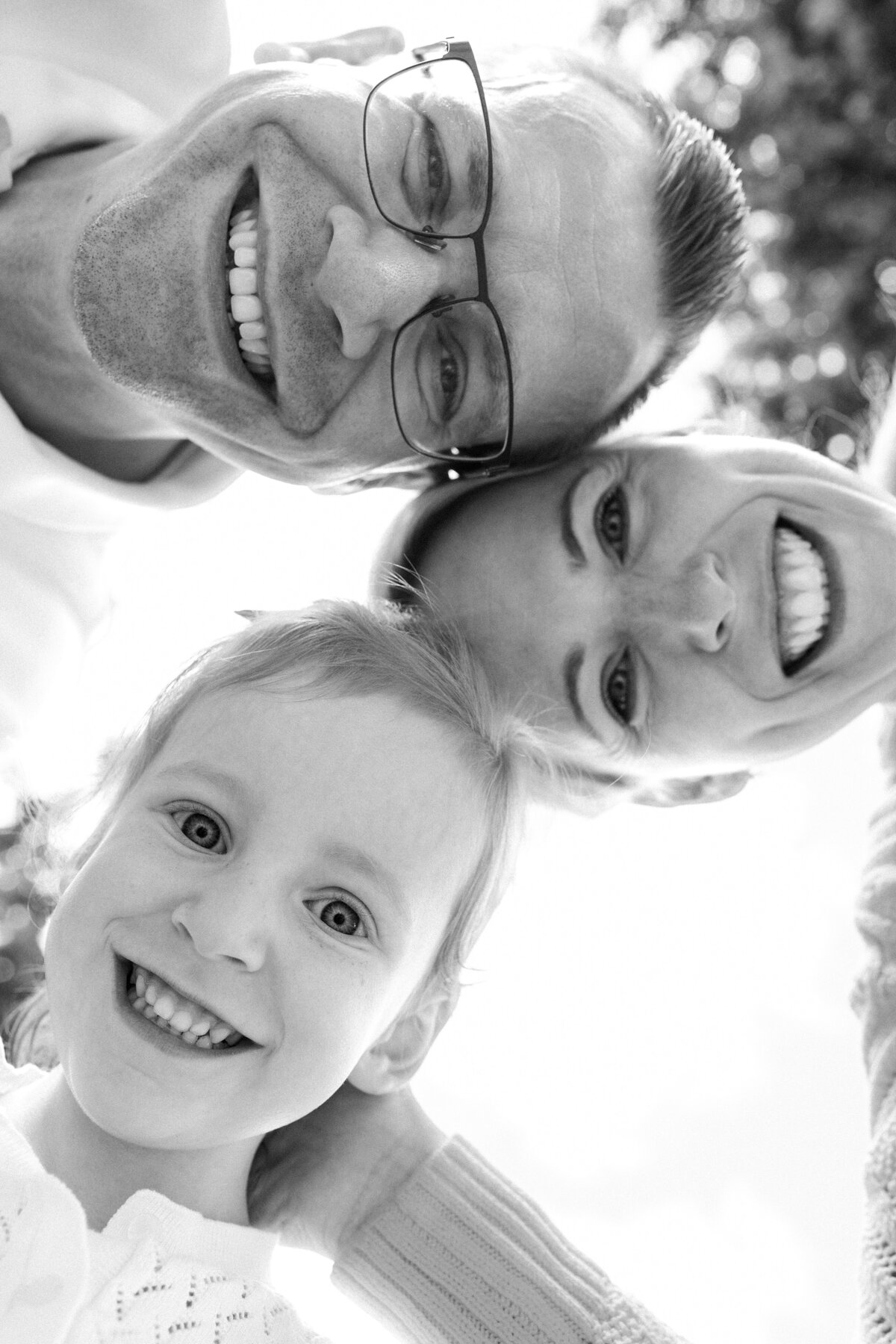 Familienfotos-Familienshooting-Familienfotograf-Zuerich-Park-im-Grünen-2025-93-AR9A5222