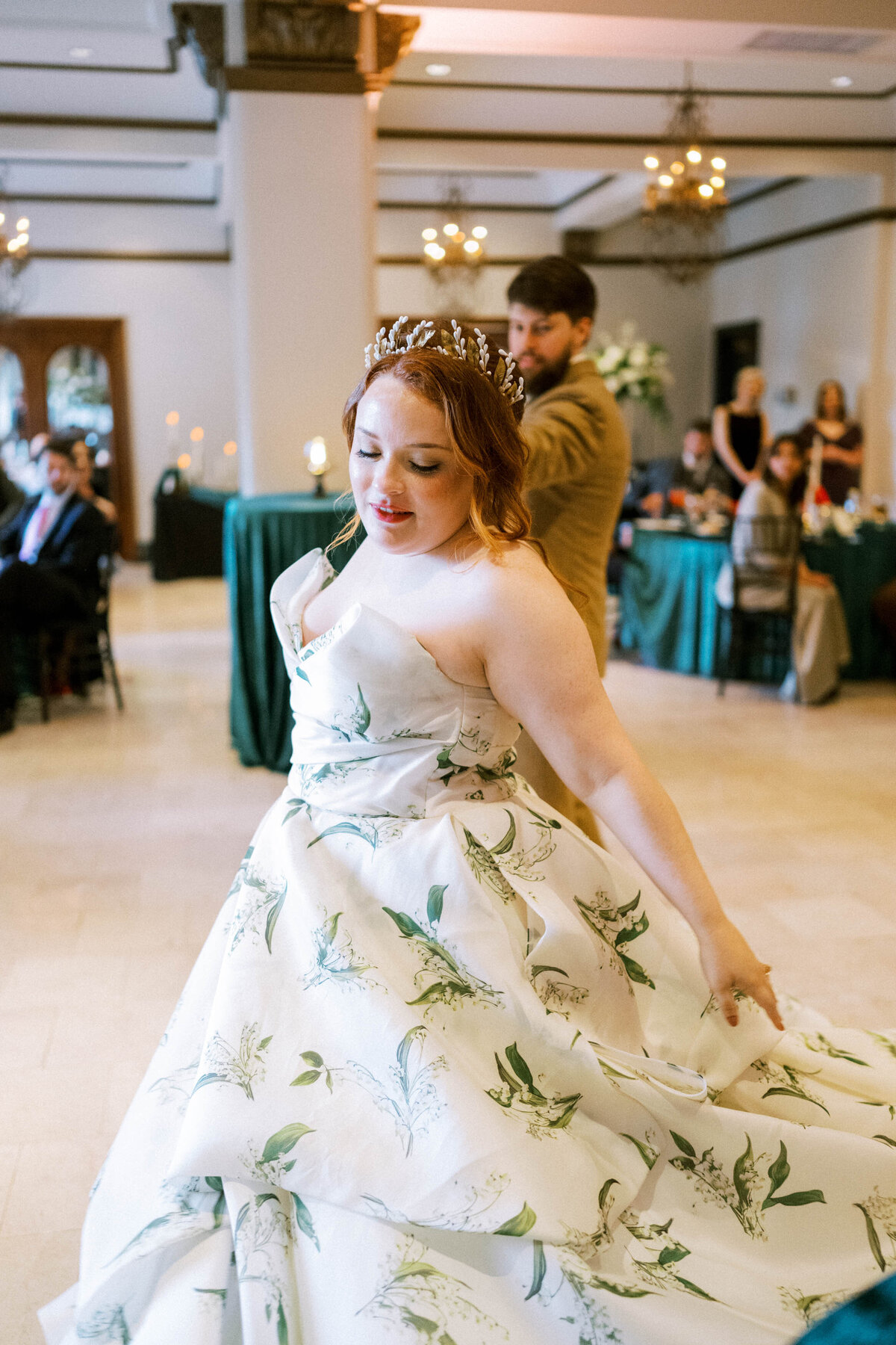 bride-twirling-during-first-dance