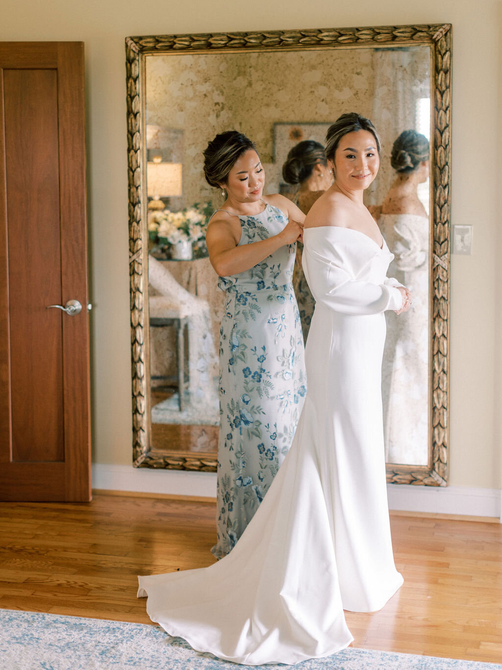 Leslie&Ricardo_EarlyMountainVineyardWedding_SneakPeek-22