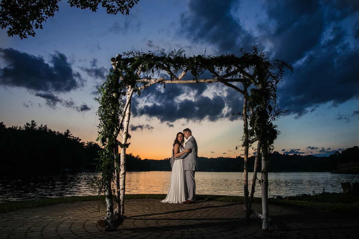 Ferretti2366-Edit