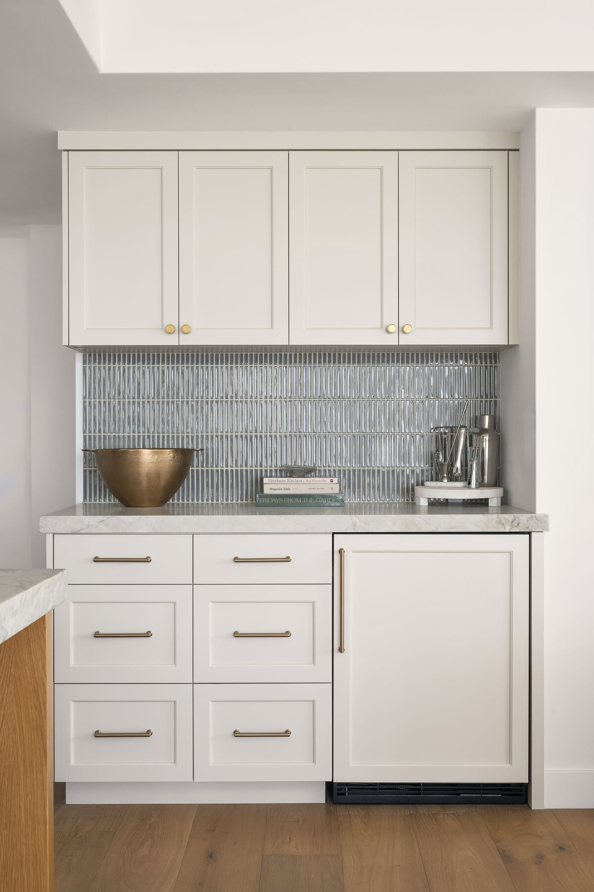 09-22-25_B56_1710AvenidaDelMundo8275