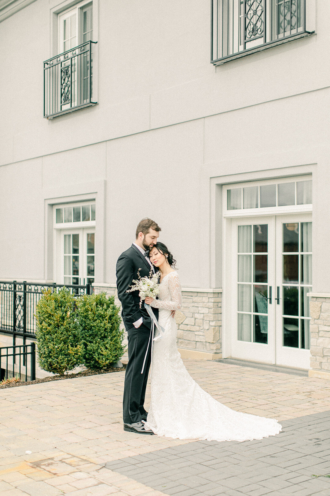Spring has sprung in the Hudson Valley and this intimate wedding makes us want to lay in a field of_Krystal Balzer Photography _Publish -92_low