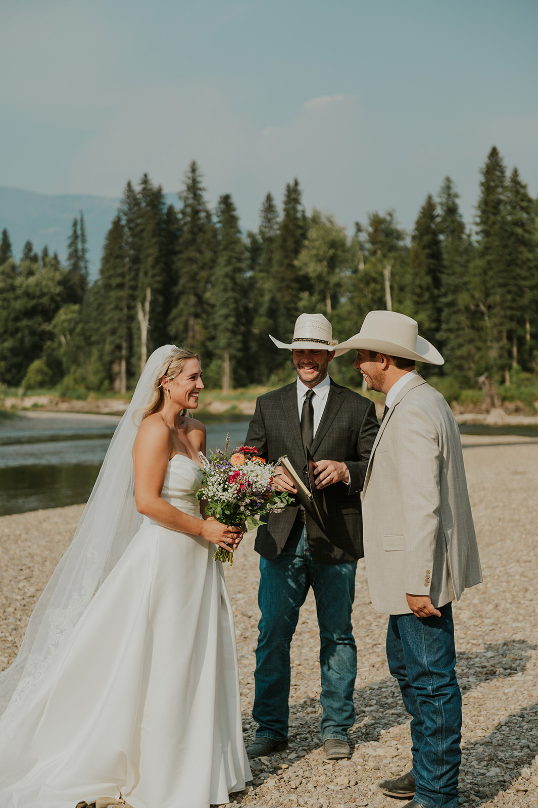presley-gray-luxury-western-montana-wedding-6836