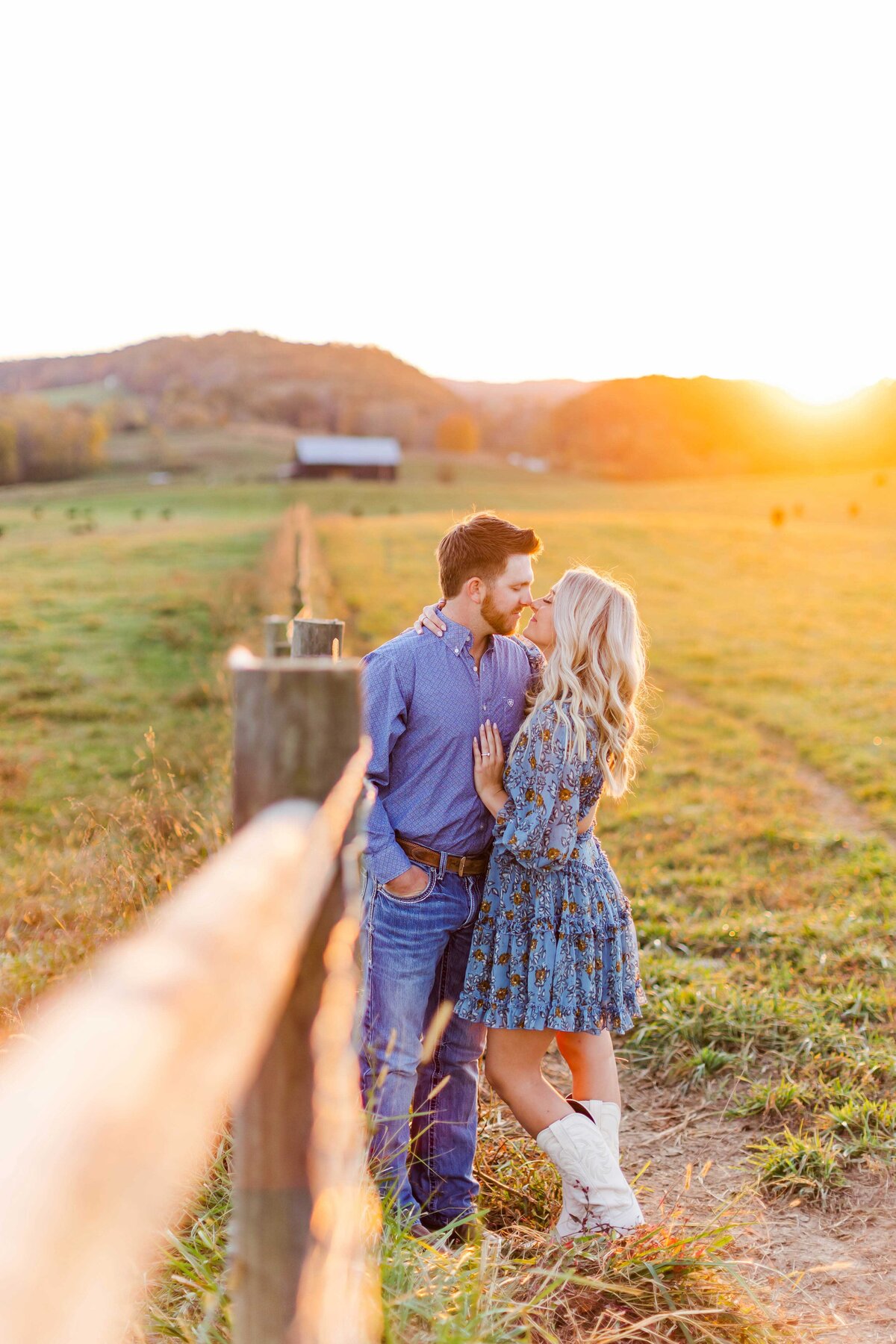 Roanoke Virginia engagement pictures