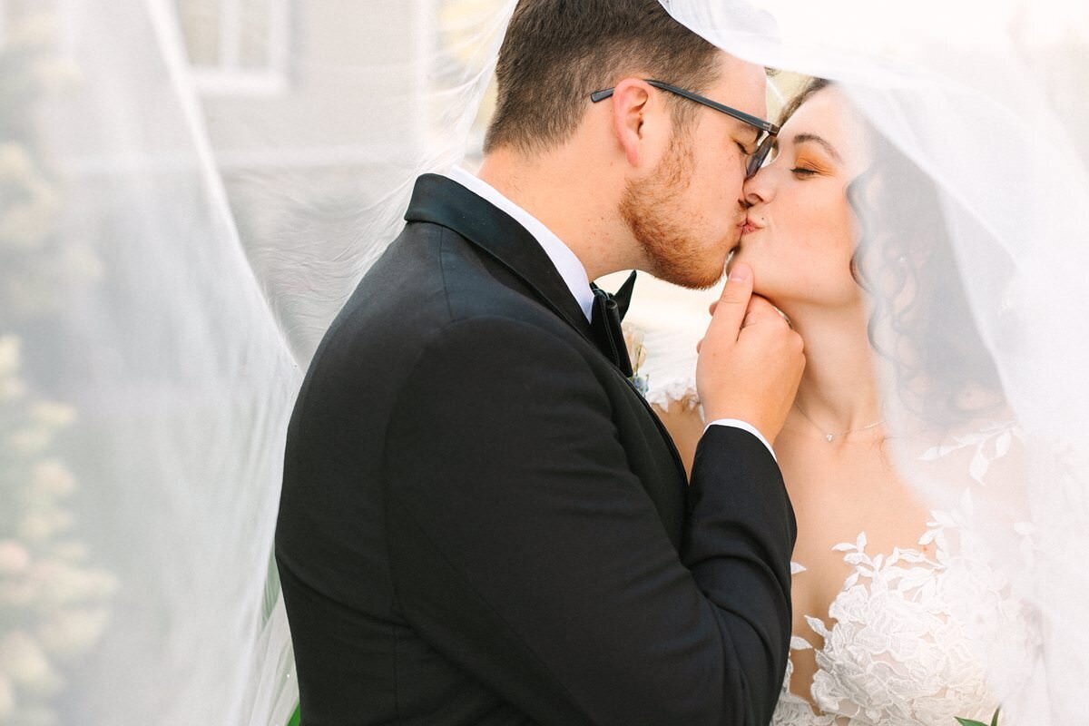 Bride and Groom Wedding Portaits Kelynn and Mathew Evansville Owensboro284