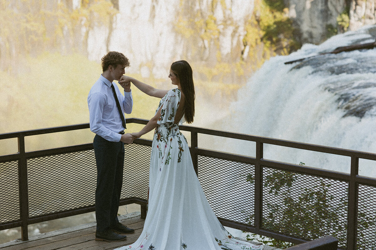 tanya-davids-photo-film-mesa-falls-yellowstone-rexburg-island-park-destination-storytelling-documentary-wedding-elopement-phototgrapher-idaho-30