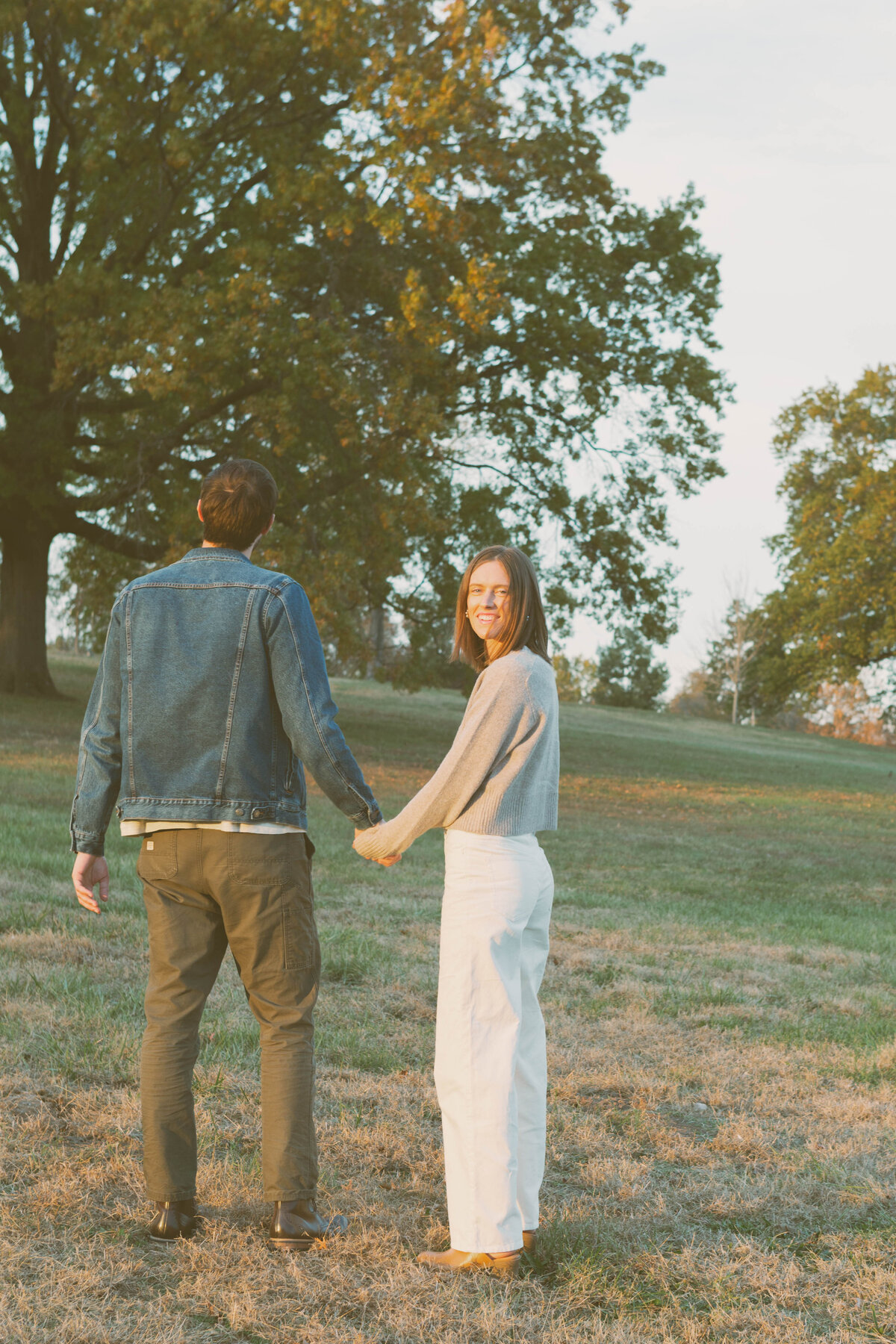 Romantic Autumn Couples Session at Stephens Lake Park Columbia MO110523--0001