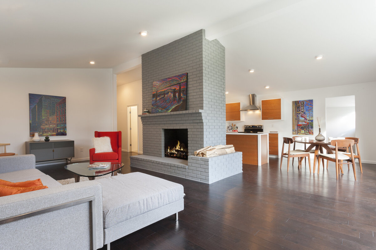 004living room 2