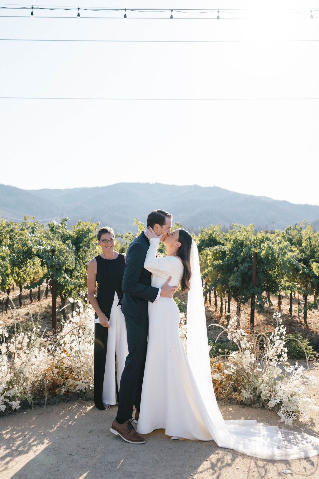 SydneeMariePhotography--NewYorkWeddingPhotographer--TrePosti,StHelenaWedding--M+D-52