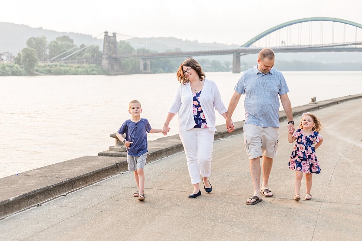 Wheeling-WV-Family-Photographer_0009