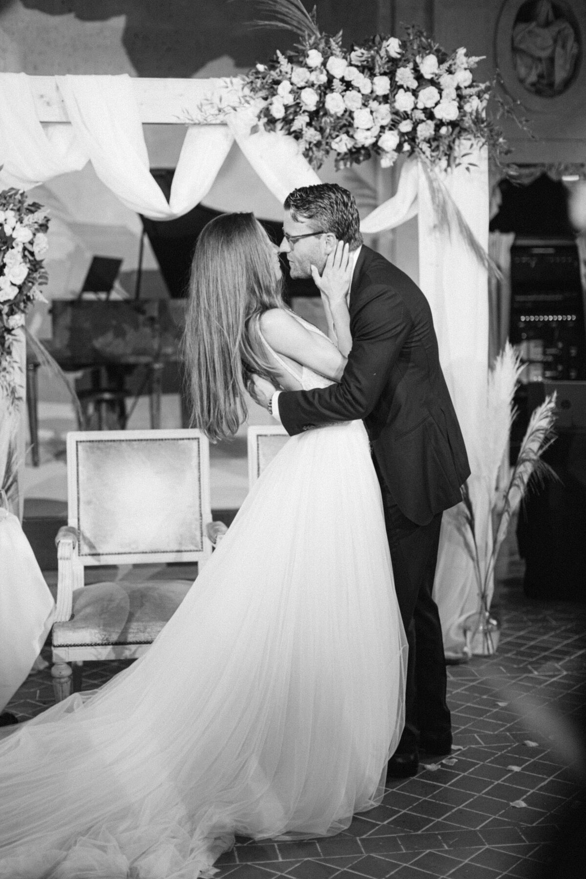 384-22juillet2022-Rosa&Laurens-WeddingatChateaudeVallery-CélineChanPhotographie