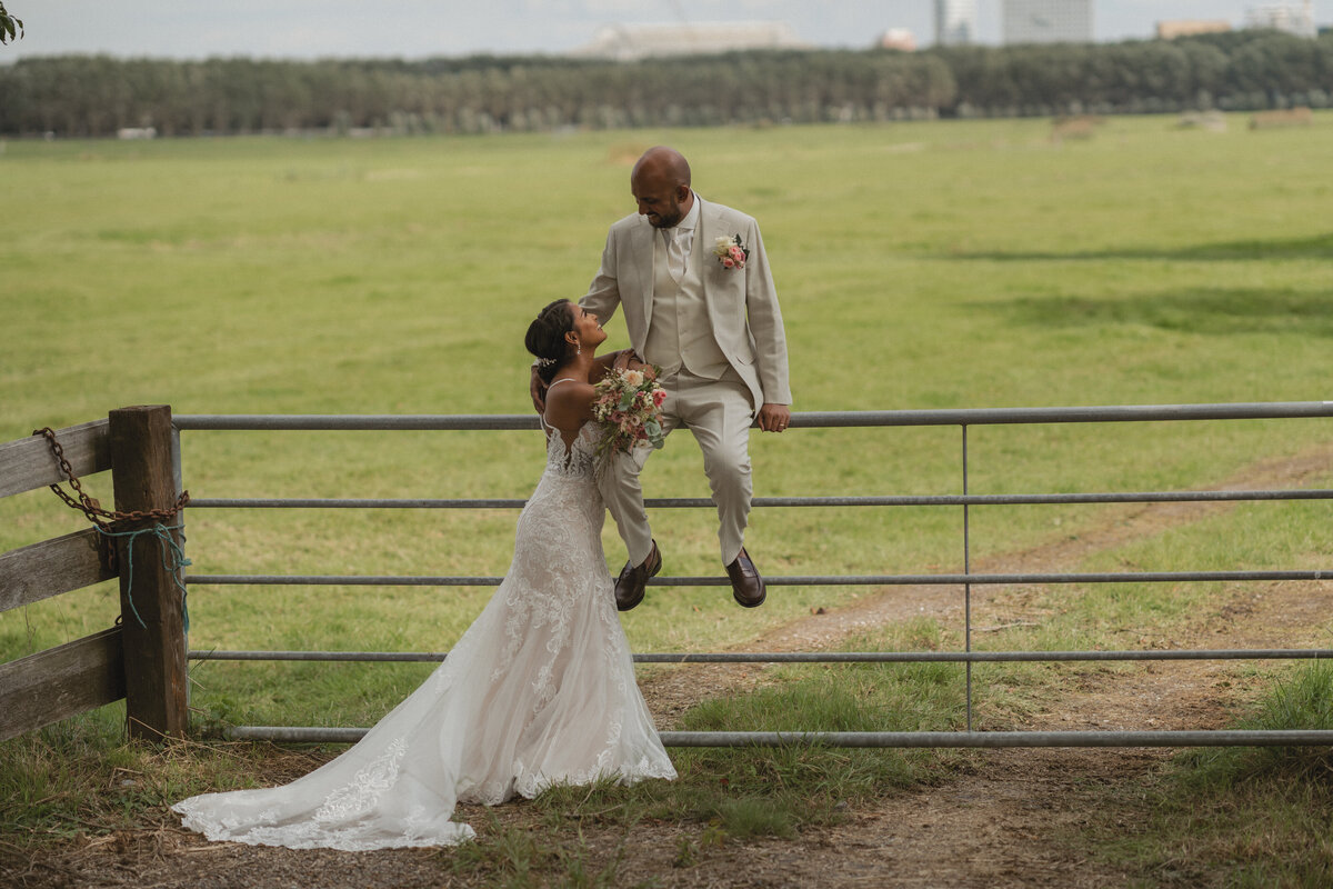 trouwfotograaf-amsterdam-wedding-photoshoot-netherlands-inhousecapture
